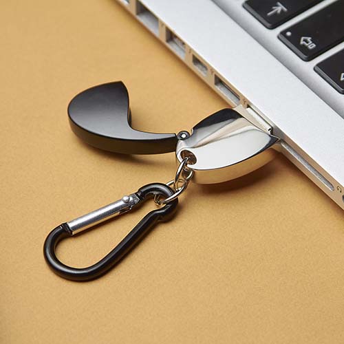 USB DINAGAT 8 GB