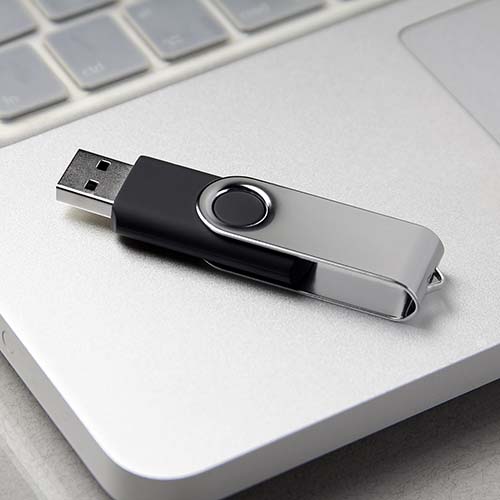 USB SELWIN 16 GB      